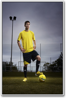 

Lionel Messi Photographic Paper(18 inch X 12 inch)