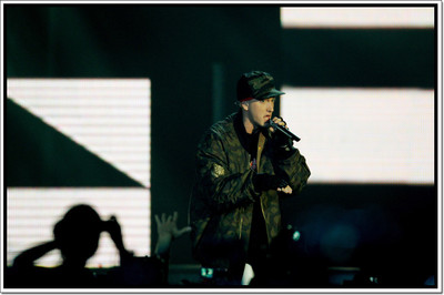 

Posterhouzz Eminem Poster Paper Print(12 inch X 18 inch, Rolled)