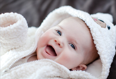 

Cute New Born Baby / Non-Tearable Synthetic Sheet Poster Pb162 Fine Art Print(13 inch X 19 inch, Rolled)