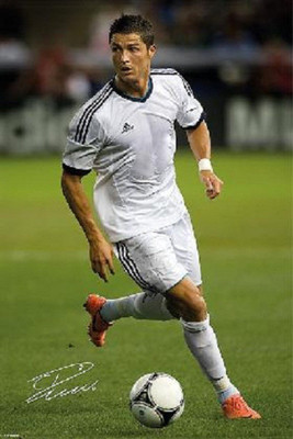 

Posterhouzz Ronaldo Autograph Poster Paper Print(18 inch X 12 inch, Rolled)