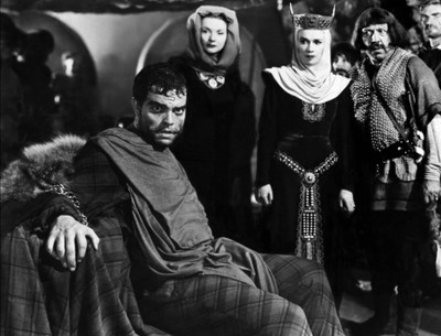 10% OFF on Orson Welles Fine Art Print(12.973333333333333 inch X 17 inch)