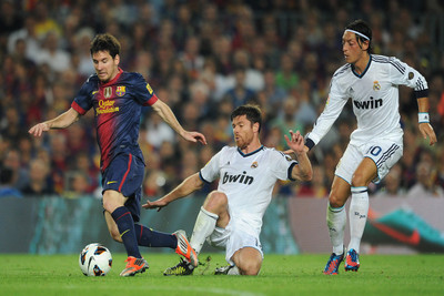 Posterhouzz Lionel Messi Poster Paper Print(12 inch X 18 inch, Rolled)