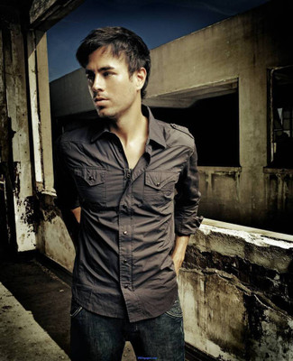 

Enrique Iglesias Photographic Paper(18 inch X 12 inch, Rolled)