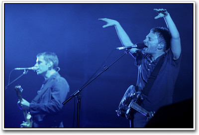 

Radiohead Photographic Paper(12 inch X 18 inch)