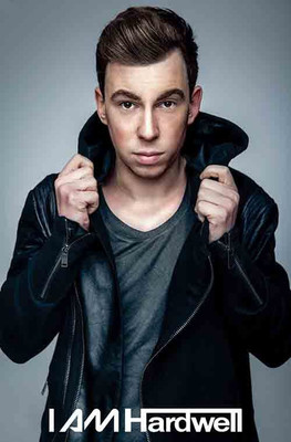 

Posterhouzz I am hardwell Poster Fine Art Print(18 inch X 12 inch, Rolled)