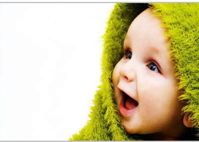 

Posterhouzz Cute Baby In Green Towel Paper Print(12 inch X 18 inch, Rolled)
