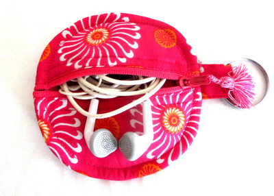 

Needlecrest KFB100RNDFLRHTP Pouch(Pink)