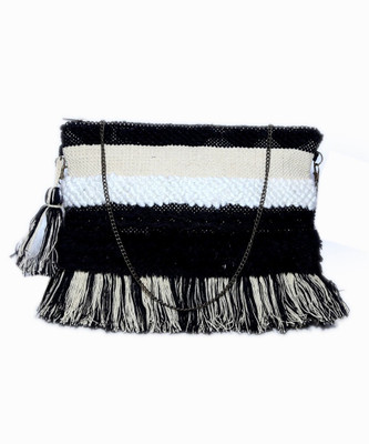 

Diwaah Handcrafted Pouch(Multicolor)