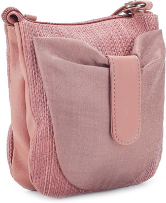 

Baggit MP Hunibuni Jhuti Pouch(Pink)