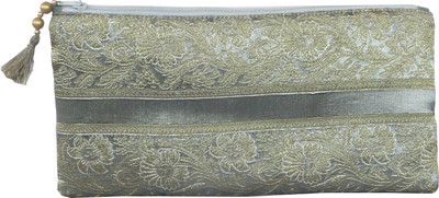 

Needlecrest Medium Pouch(Grey)