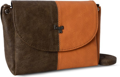 

Baggit Lmp Tracker Forestdew L Mobile Pouch(Brown)