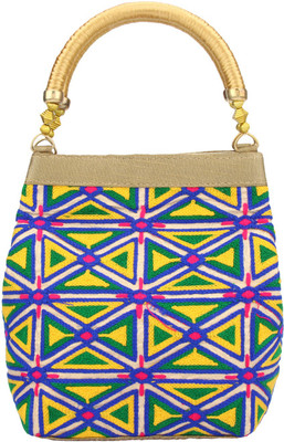 

The Peacock Craft Gujrat Embroidery Batuwa Small (Dull Gold) Wristlet(Gold)