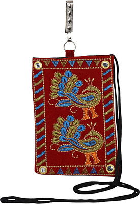 

Magnus Embroidered Pouch(Maroon)