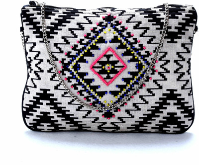 

Diwaah Black printed beautiful silling bag. Pouch(Multicolor)
