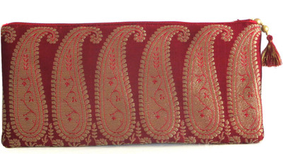

Needlecrest Medium Pouch(Maroon)