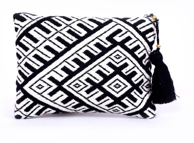 

Diwaah Hand crafted Multi embroidary. Pouch(Multicolor)