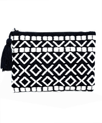 

Diwaah Handcrafted Pouch(Black)