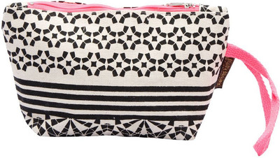 

Kanvas Katha Pouch Wristlet(White)