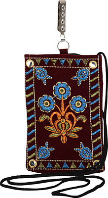 

Magnus Embroidered Pouch(Brown)