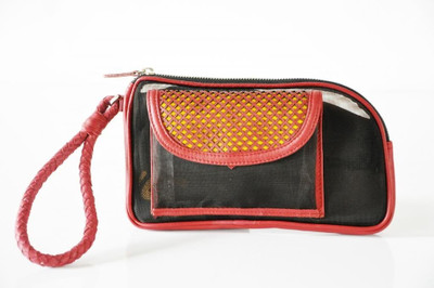 

Dhruva Roxy Wristlet(Pink)