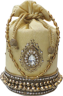 

Bhamini Ghungroo Batwa with Almond shape Brooch Potli(Gold)
