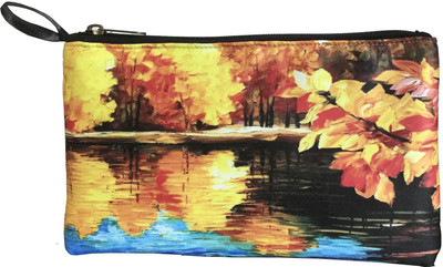 

Lushomes Scenic Pouch(Multicolor)