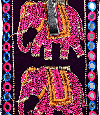 

Magnus Embroidered Pouch(Maroon)