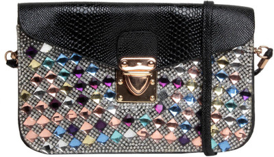 

Reedra Bridal Pouch(Black)