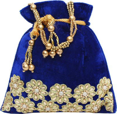 

Bagaholics Ethnic Velvet Batwa Potli(Black)