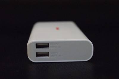 Romai T1 Power Bank-White 10000 mAh (Milky, White) 