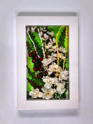 

Bengal Blooms BB21 wall hangings Plastic Wall Shelf(Number of Shelves - 1, Multicolor)
