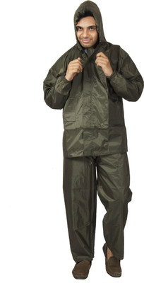 

New Era Newenglandpatriots Covered From Gusty Weather Reverseable Solid Men Raincoat, Pale khaki melange