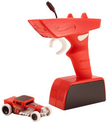 

Mattel Hot Wheels Team Total Control Racing Car Charger Bone Shaker(Red)