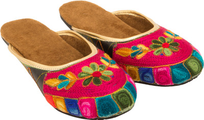 

Footrendz Women Maroon::Green::Yellow::Blue Flats