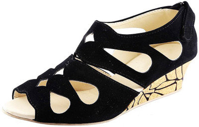 

VAGON Women Black Wedges