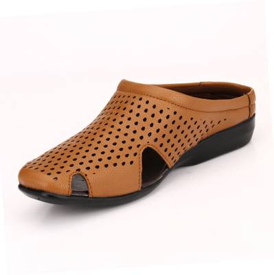 Peponi Men Beige Sandals