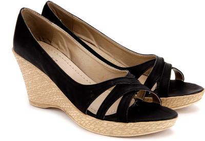 

Babylon Women Black Wedges