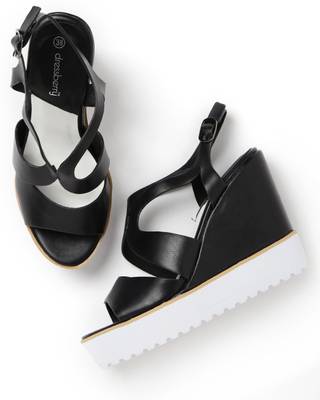 Dressberry Women Black Heels