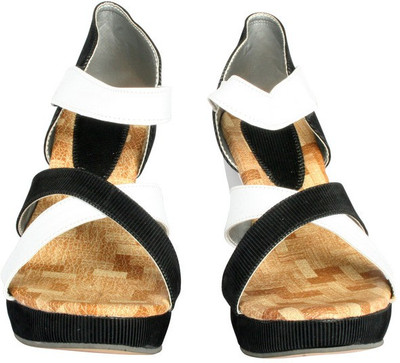 

Footgear Girls Heels, Black & white