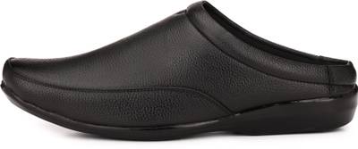 Peponi Men Beige Sandals