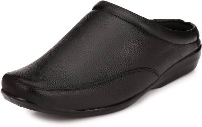 Peponi Men Beige Sandals