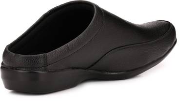 Peponi Men Beige Sandals