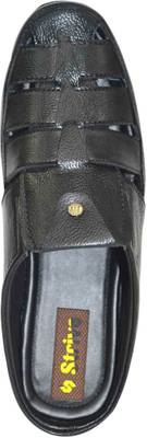 Strive Men Black Sandals