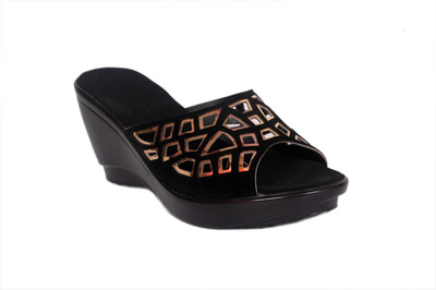 

Studio 9 Women Black Wedges