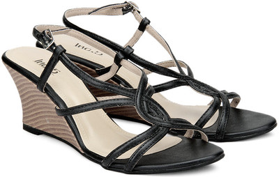 

Inc.5 Women Black Wedges