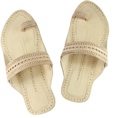 eKolhapuri Men Yellow Sandals