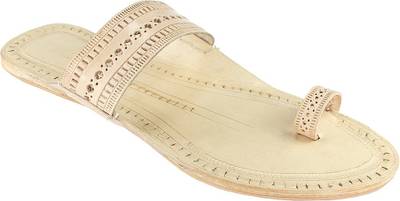 eKolhapuri Men Yellow Sandals