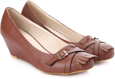 

Lavie Women Brown Wedges