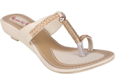 

Lords & Ladies Women Multicolor Wedges