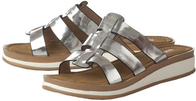 

Vero Couture Women Silver Flats